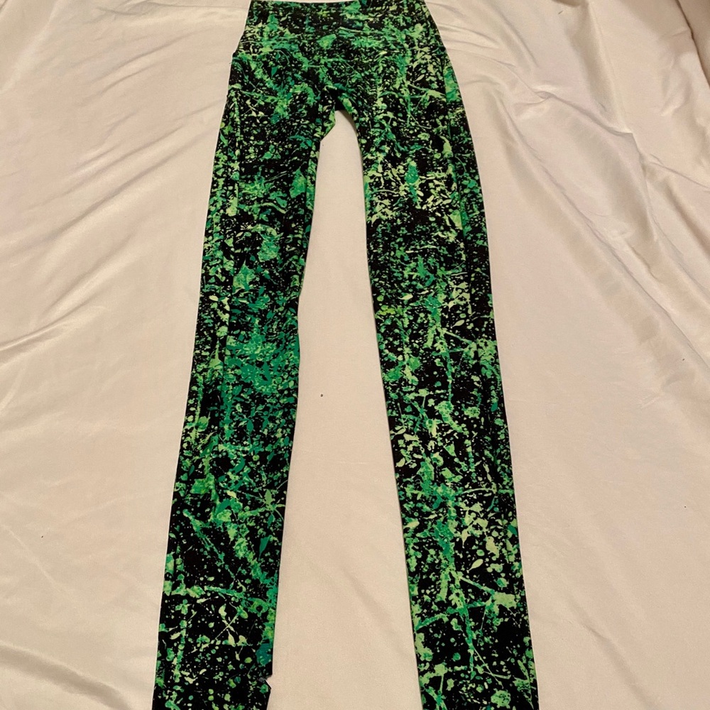 Black and neon green leggings